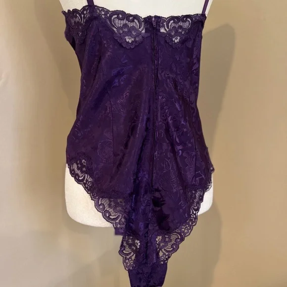 Vintage Victoria’s Secret Gold Label Lace Teddy Purple Lingerie Bodysuit